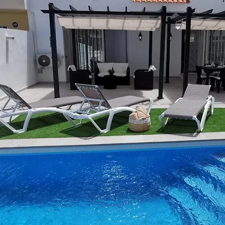 Orquidea 칼라오살바헤