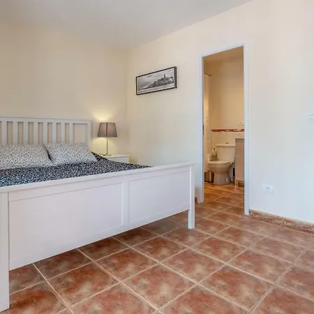 Orquidea Apartment *