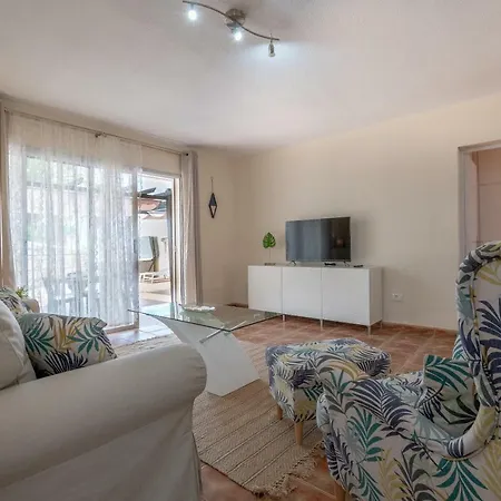 Orquidea Apartment *